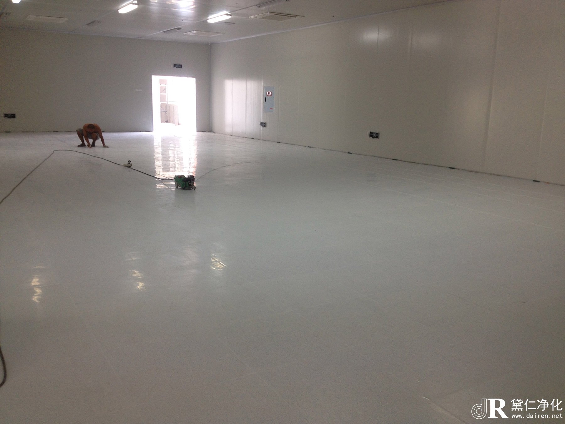 上海松江區(qū)電子廠車間裝修案例