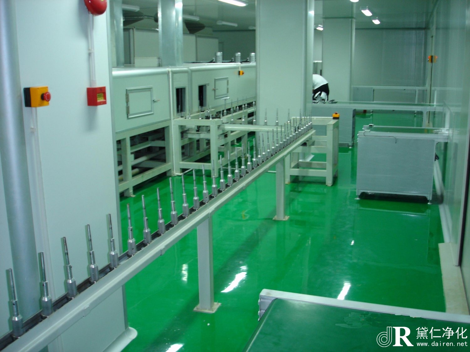 化妝品和食品生產(chǎn)對(duì)無(wú)塵車(chē)間的要求